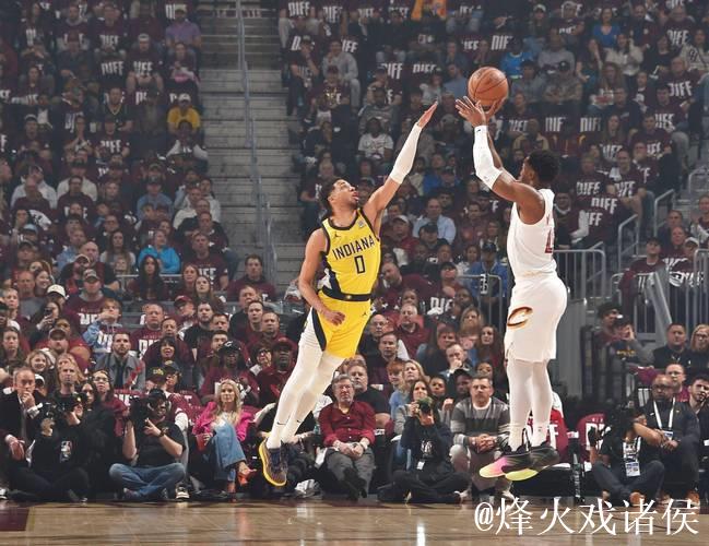 骑士横扫鹈鹕喜迎开季9连胜 步行者力克魔术致其5连败 骑士横扫鹈鹕喜迎开季9连胜 步行者力克魔术致其5连败